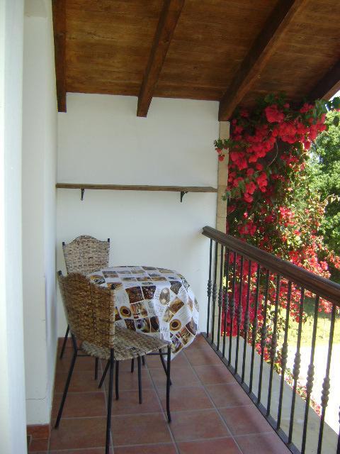 Apartamentos Dos Robles Somo Luaran gambar